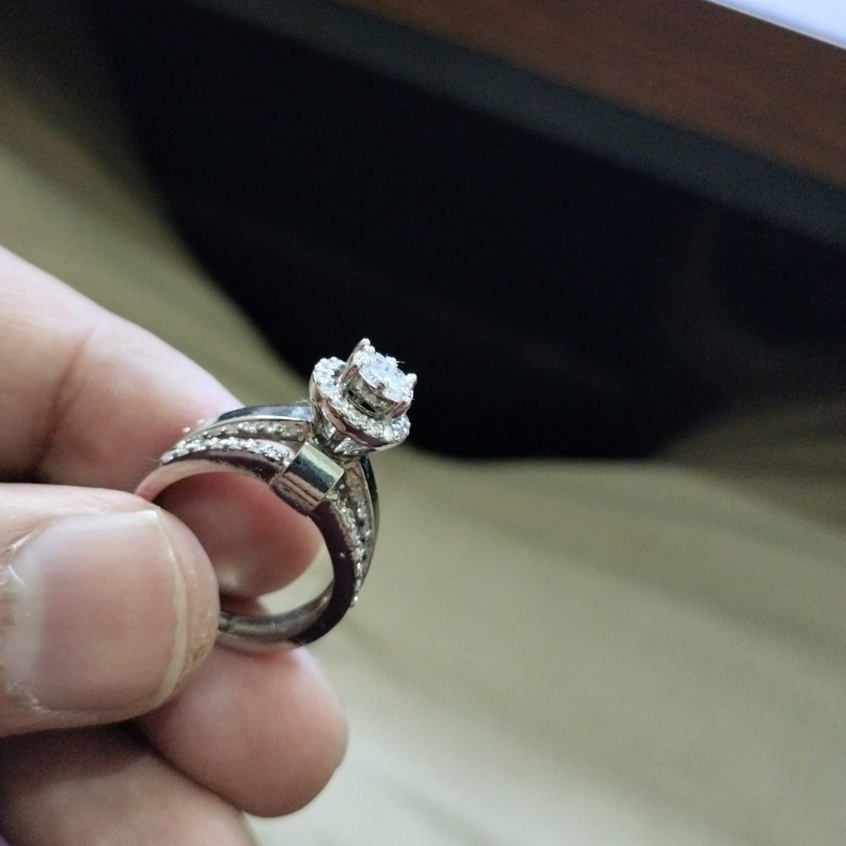 925 Sterling Silver Dimond Look Ring