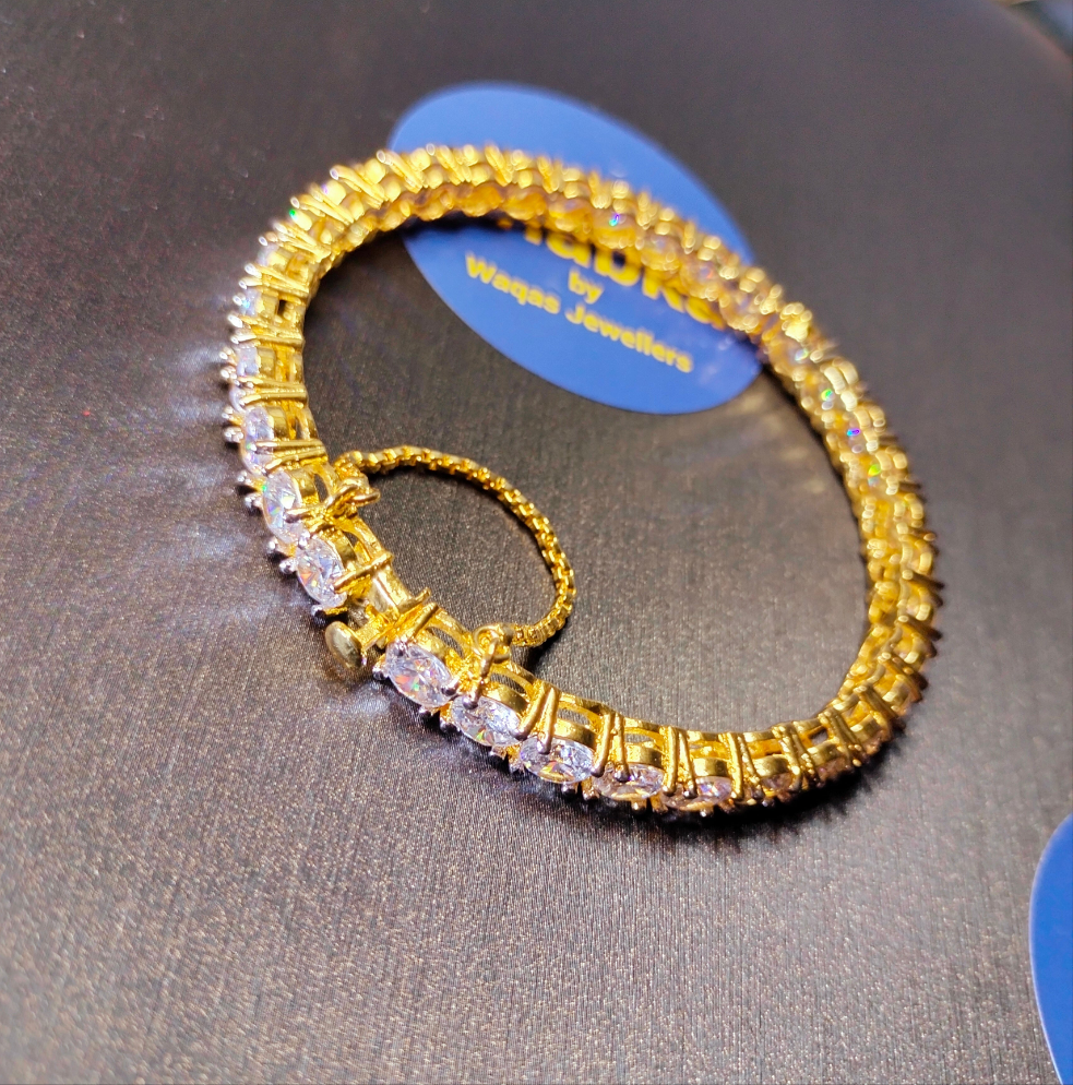 Luxury Zircon Stone Gold Plated Bangle Openable