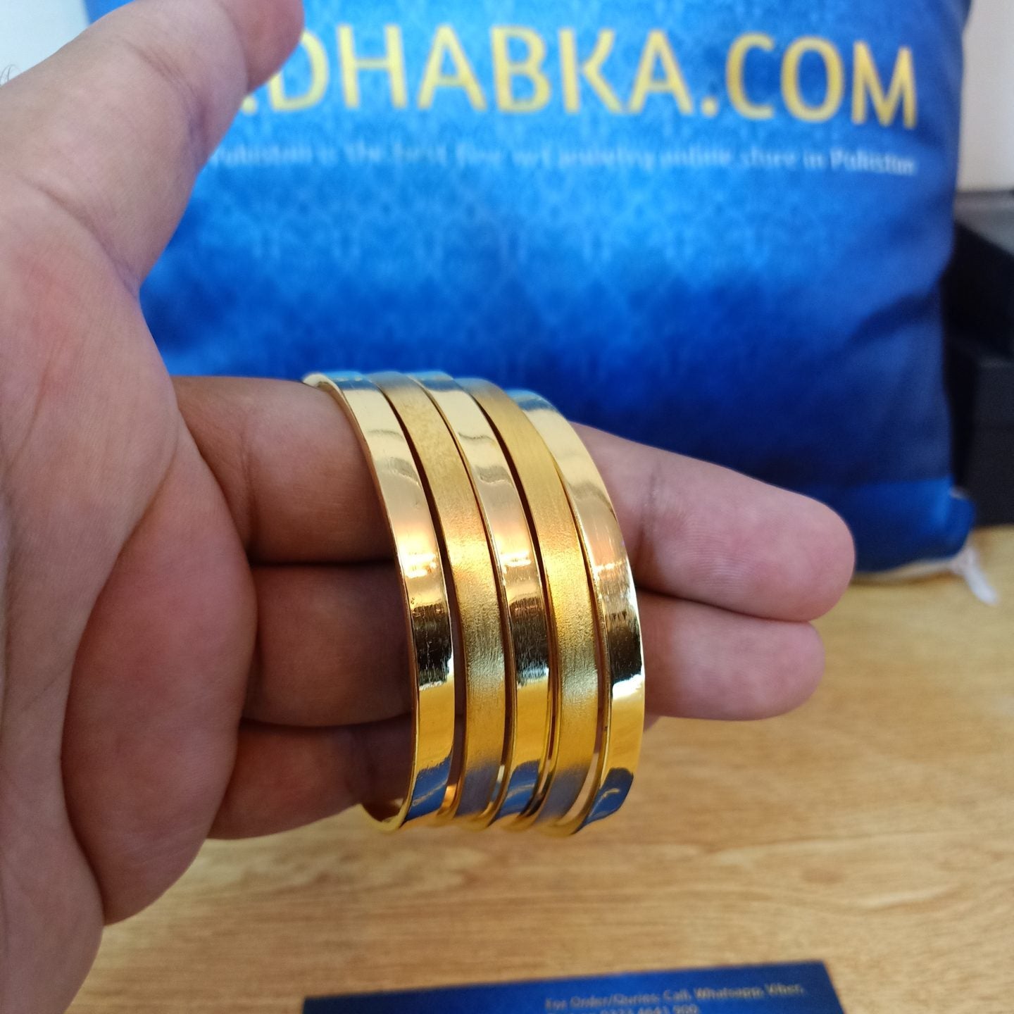 Luxury 5 pc Shine and Matt Mix heavy weighted Bangles