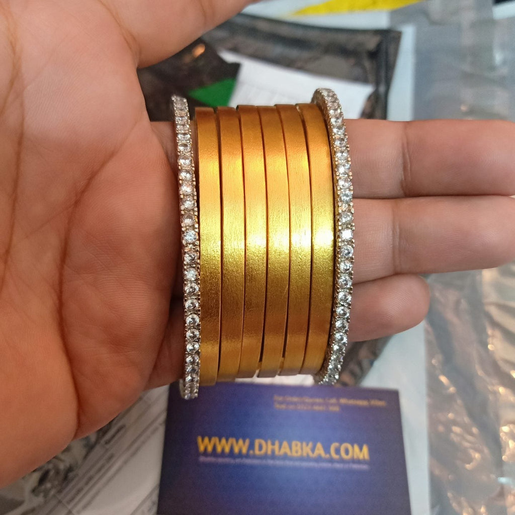 Royal Gold Plated 6 pc gold and 2 Zircon Stone Set