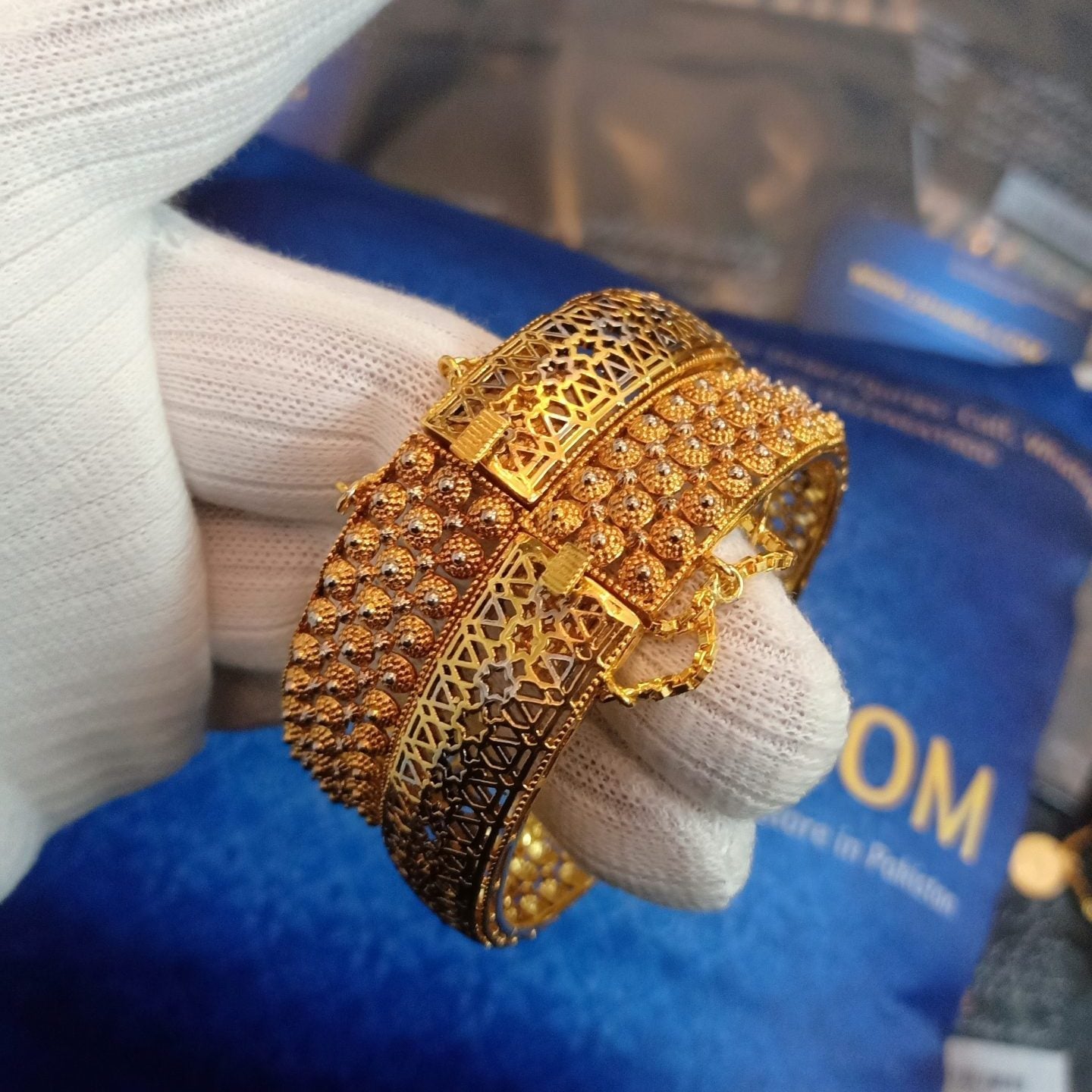 Luxury Class Gold Plated Mix Bangle Pair
