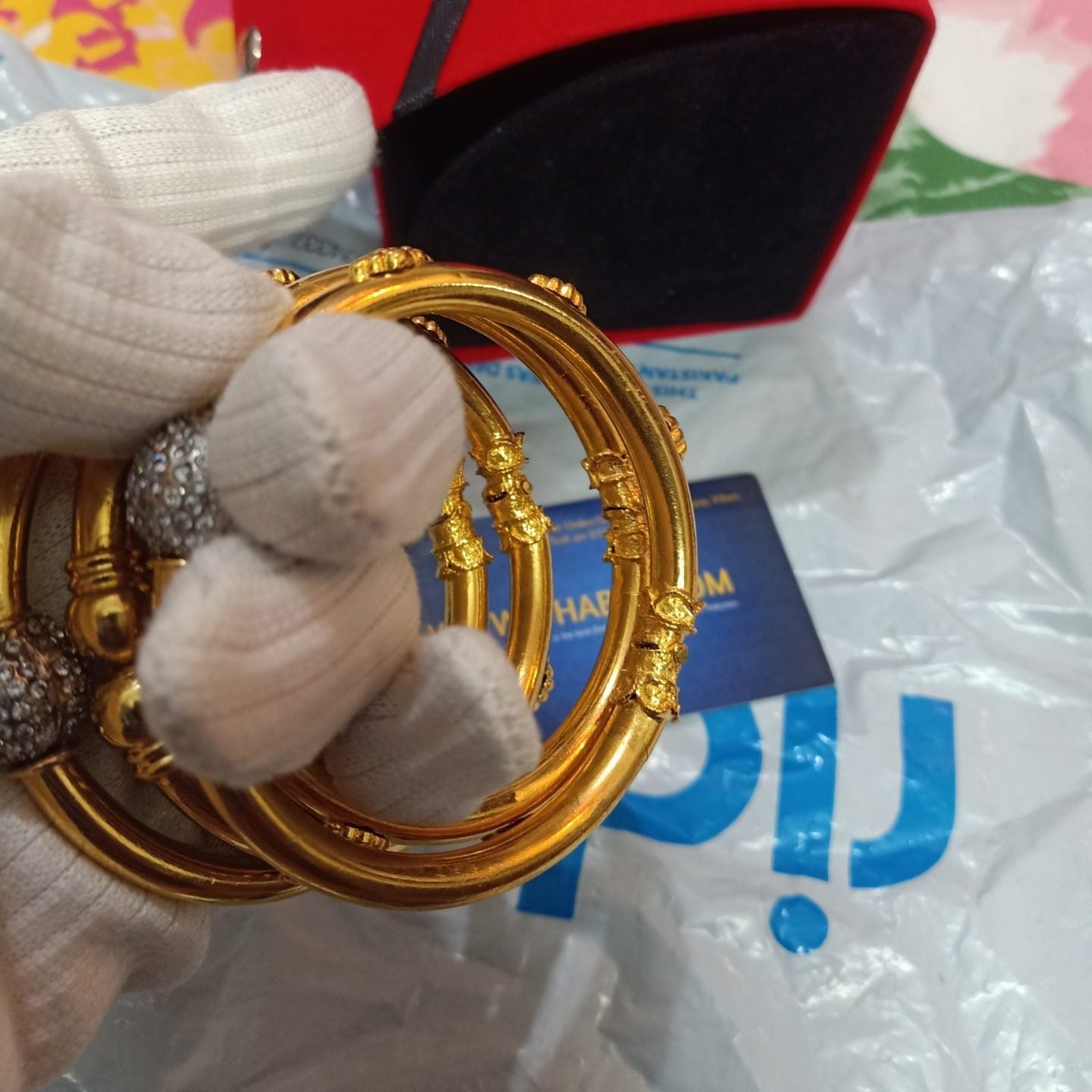 Luxury Class Gold Plated 4 Pc Openable Bangle Set