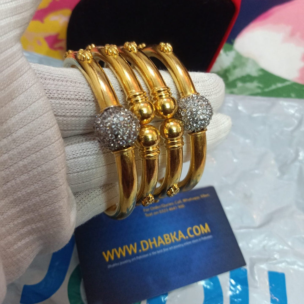 Luxury Class Gold Plated 4 Pc Openable Bangle Set