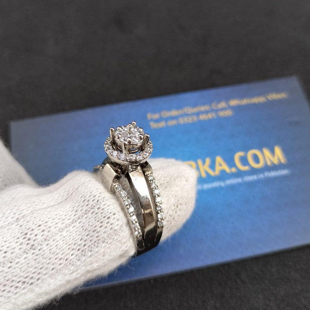 925 Sterling Silver Dimond Look Ring