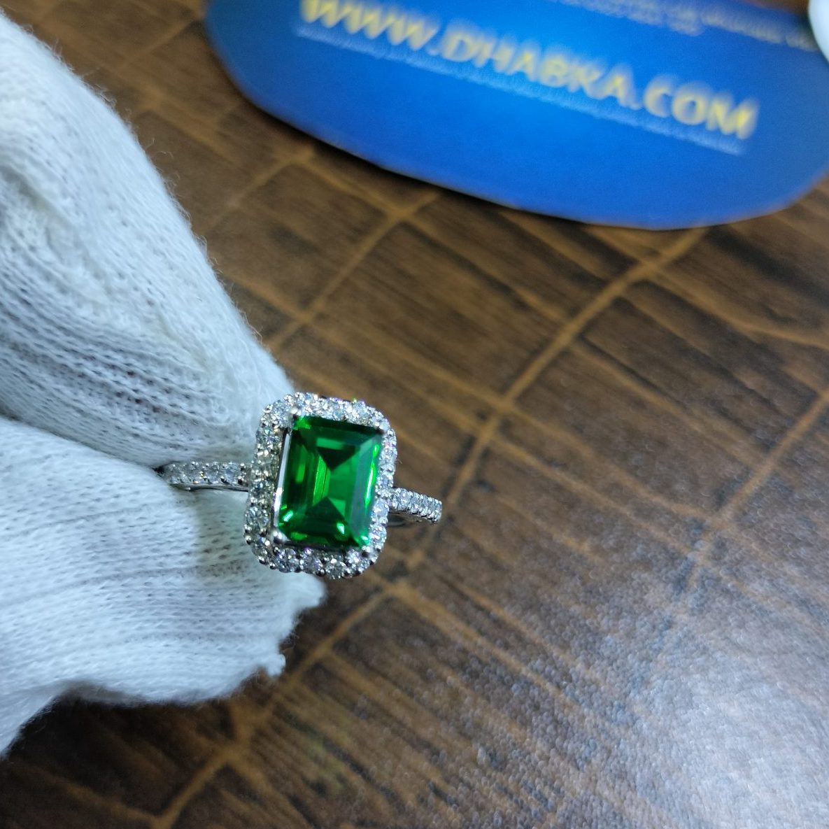 925 Sterling Silver Green Stone Dimond Look Ring