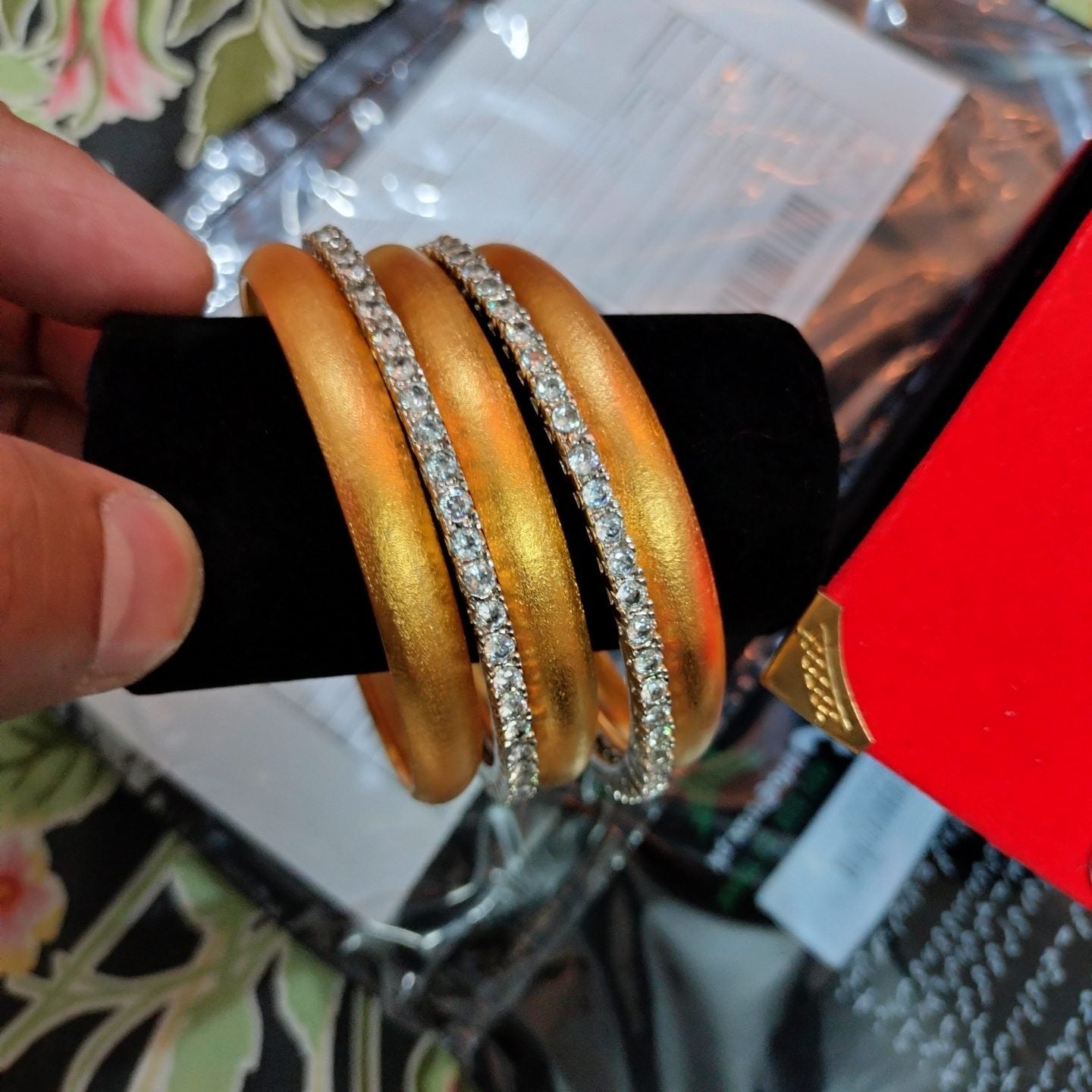 Royal Luxury 3 Matt and 2 Stone bangles