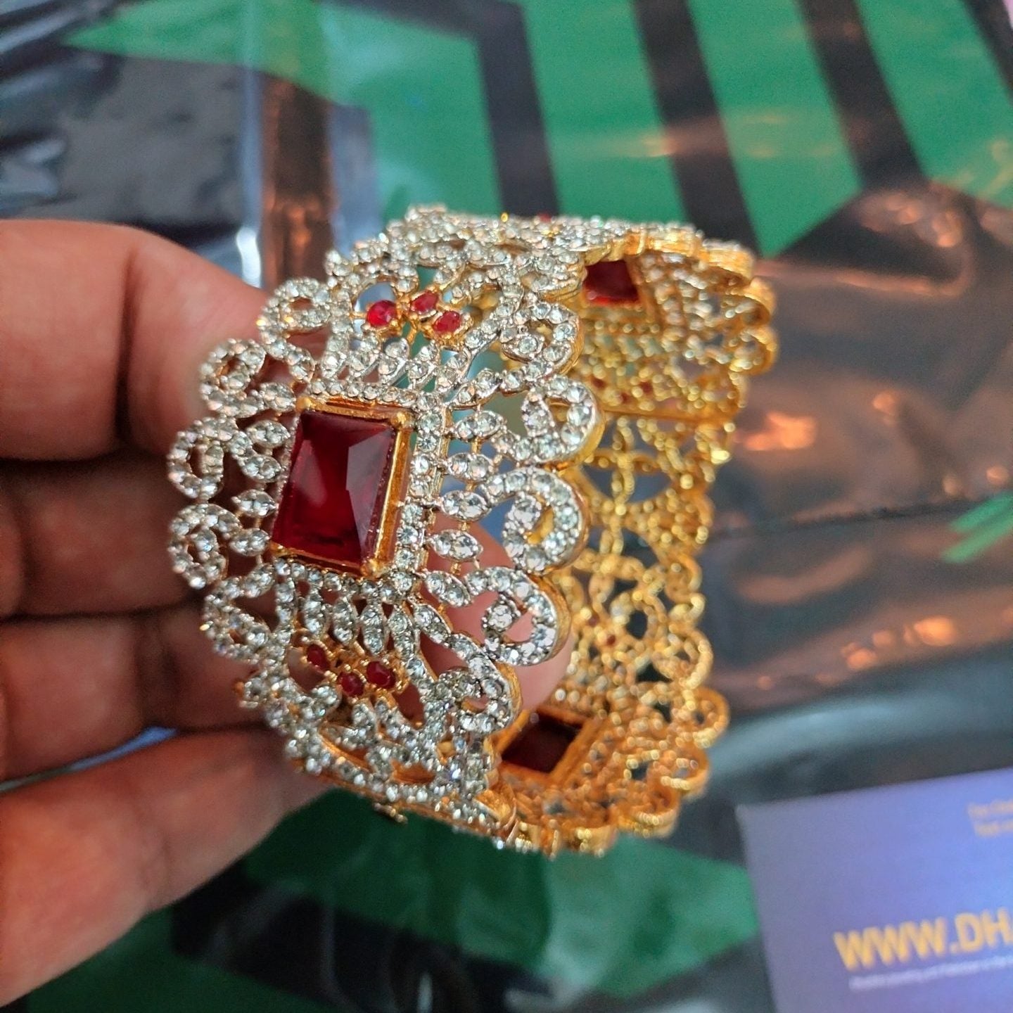 Luxury Gold Plated Real Zircon Stone Openable Bangle