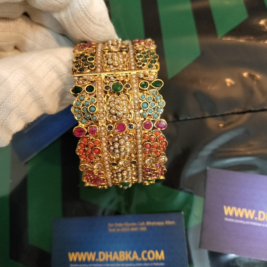 Luxury Gold Plated Pearl Openable Bangle