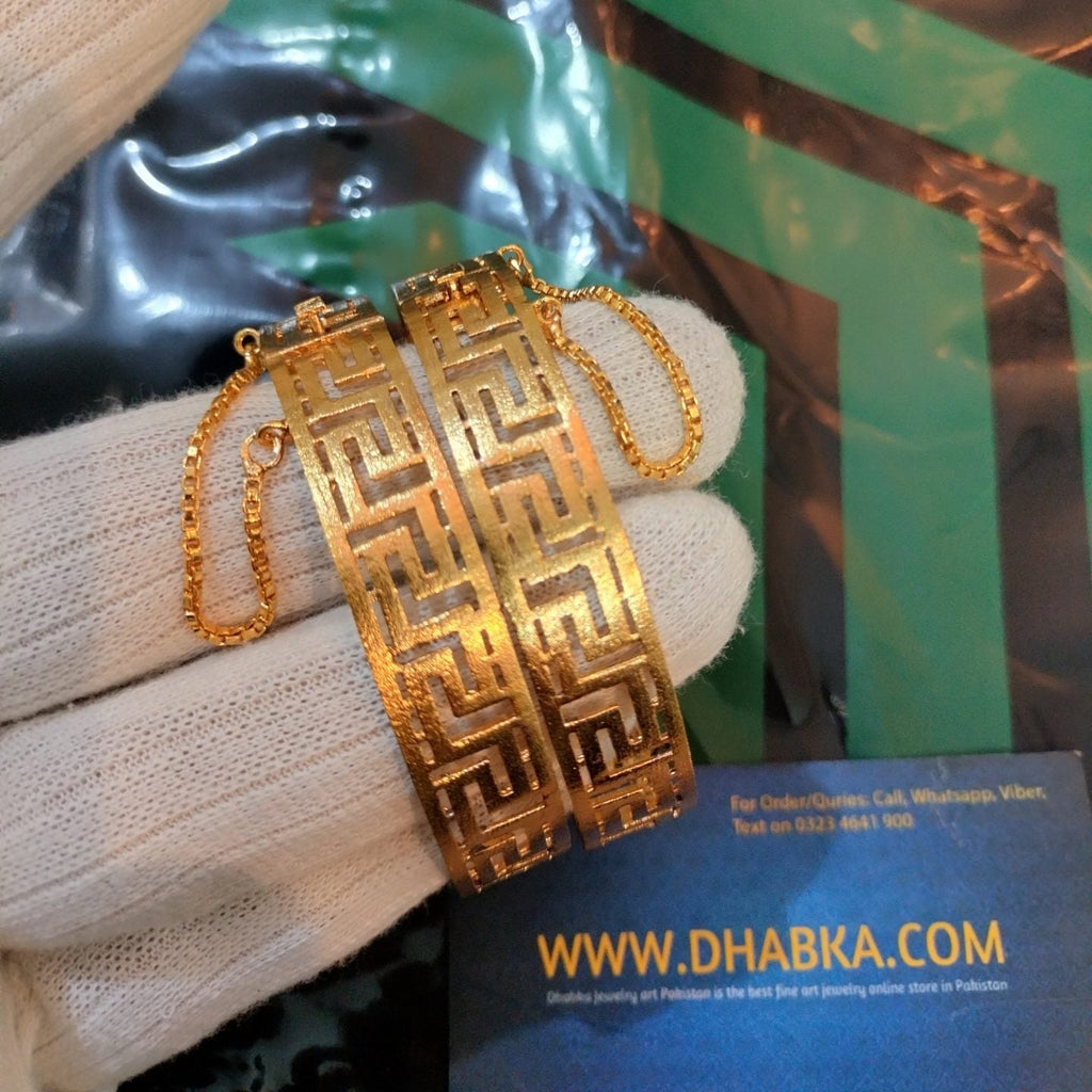 Luxury Gold Plated Designer Bangle Pair