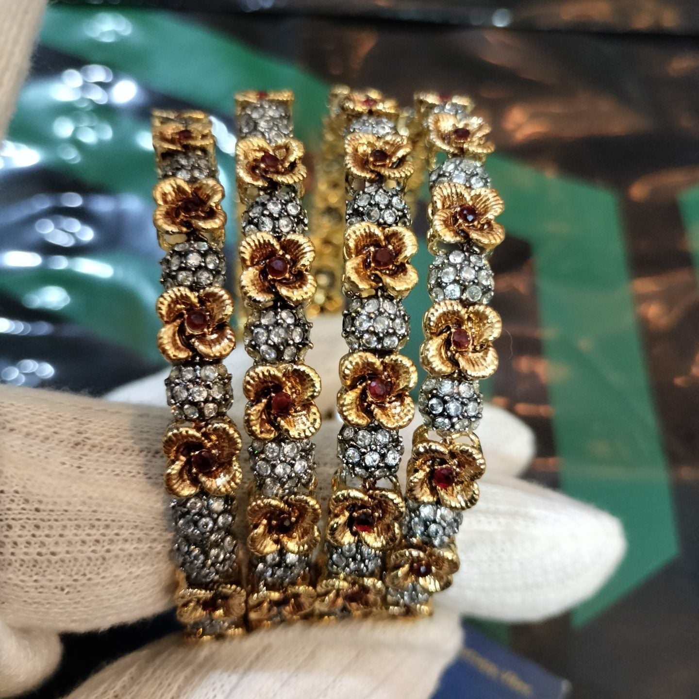 Luxury Designer Real Gold Plated 4 Pc Bangle Set