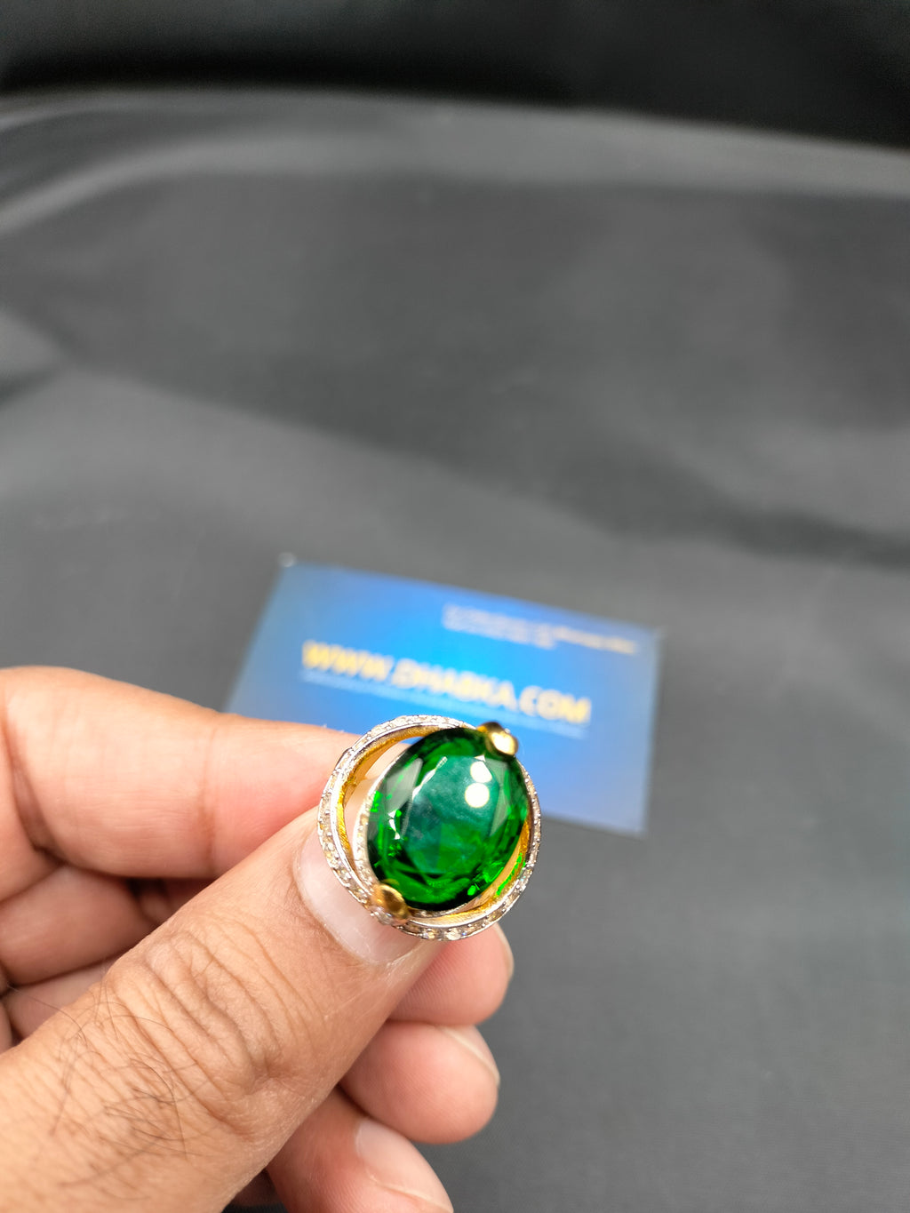 925 Sterling Silver Ring quality green stone