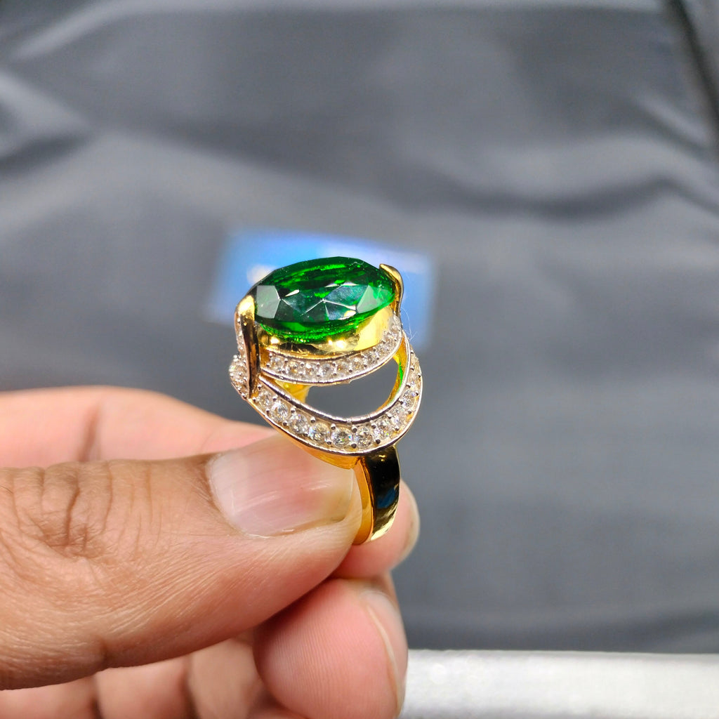 925 Sterling Silver Ring quality green stone